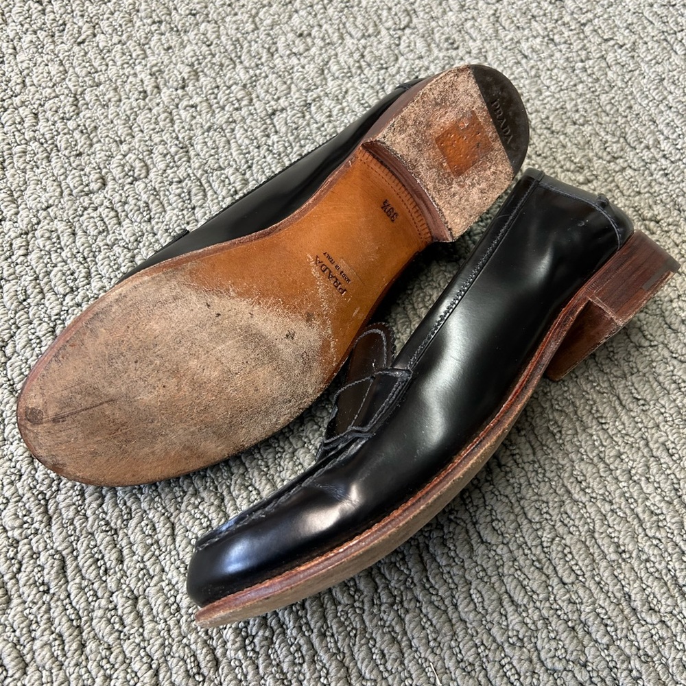 Beautiful Women’s Prada Penny Loafers, Size 9/39 1/2. - Picture 4 of 10